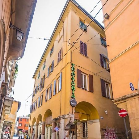 Old Town Via Marsala Apartment Болонья Экстерьер фото